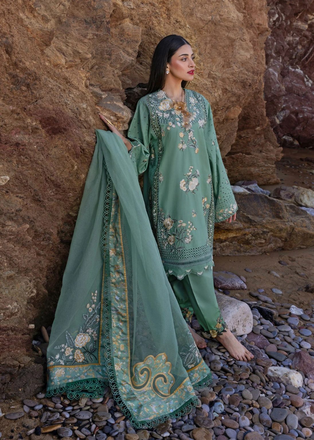 Crimson | Luxury Lawn’25 | Parsi Threads – D5 A