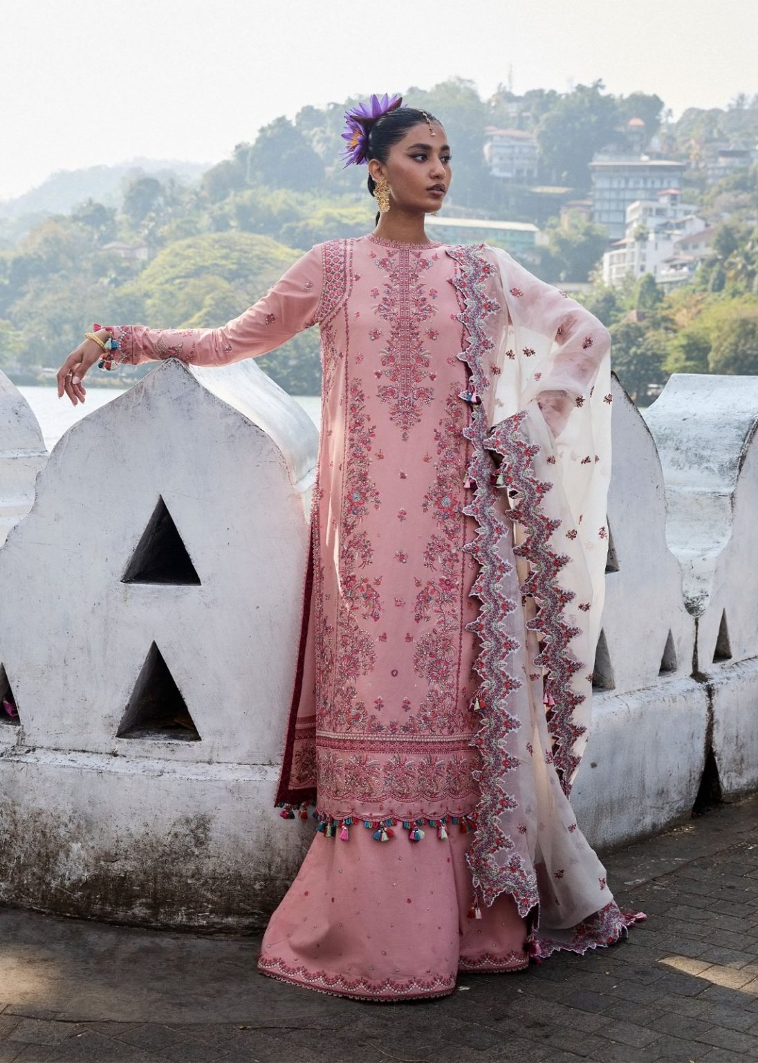 Hussain Rehar | Luxury Lawn’25 | Peaar