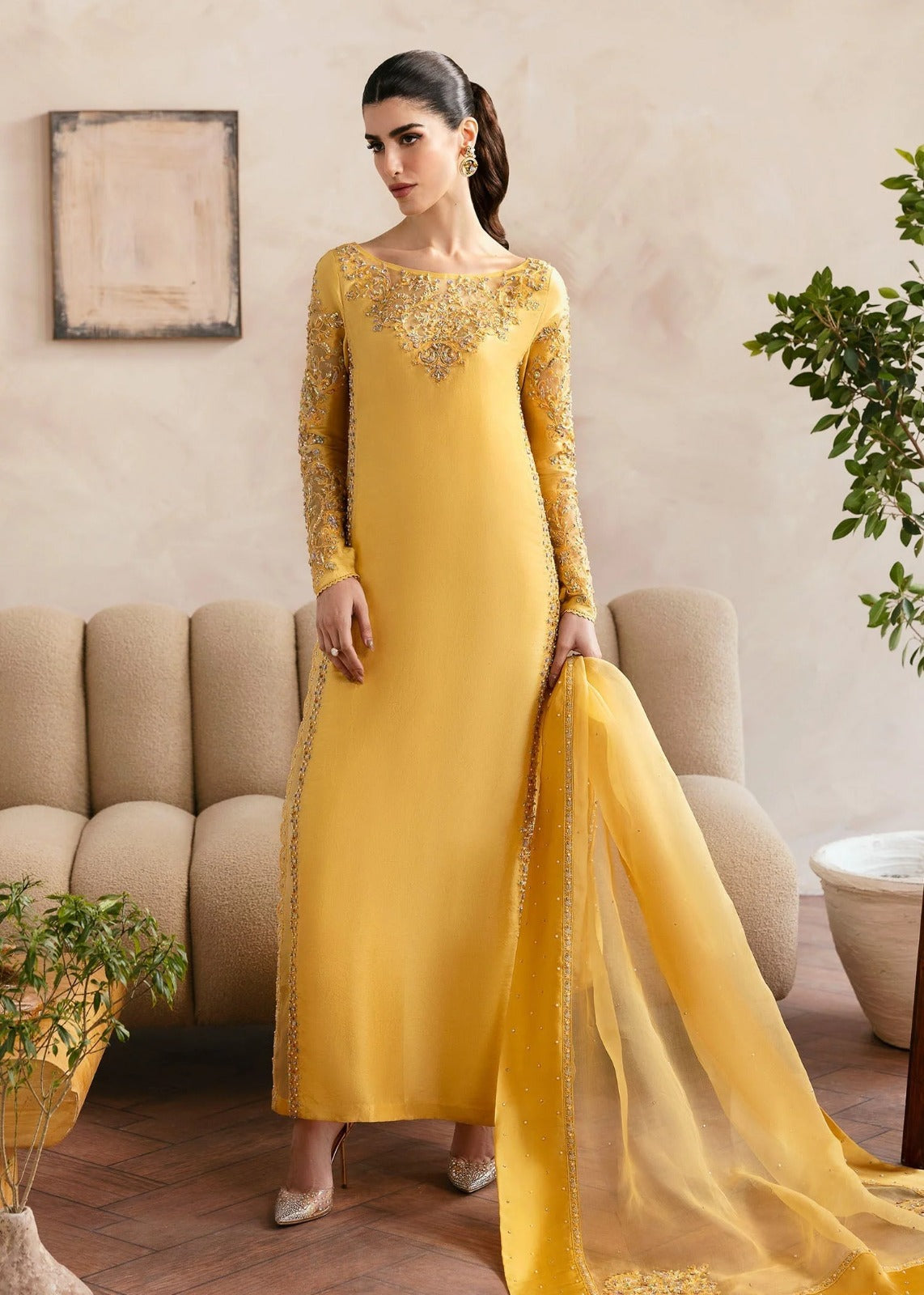 Kanwal Malik | Semi-Formals | Saesha