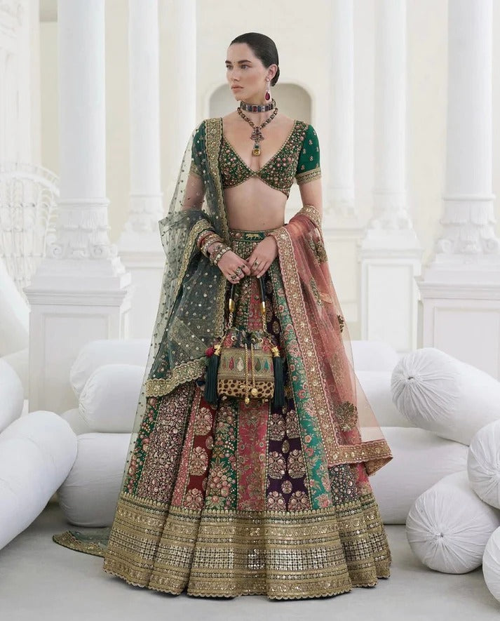 Sabyasachi Mukherjee | Maharani Lehenga
